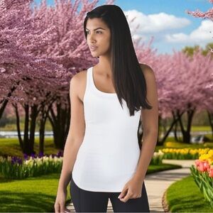 Lululemon Studio Racerback Tank in White Sz 12